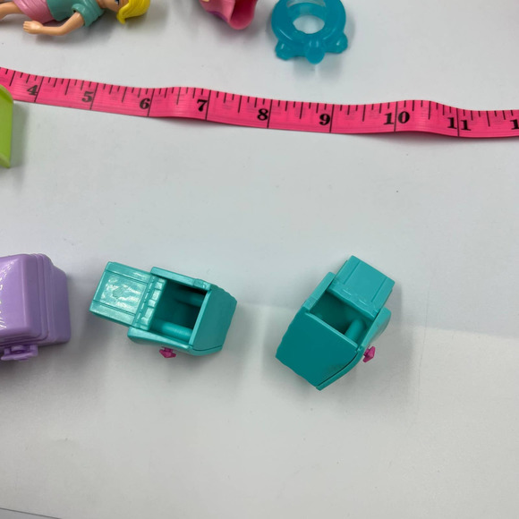 Vintage Lot Polly Pockets Y2K Retro Toys Car Picnic Set Miniature Dolls 2001 - Picture 8 of 13